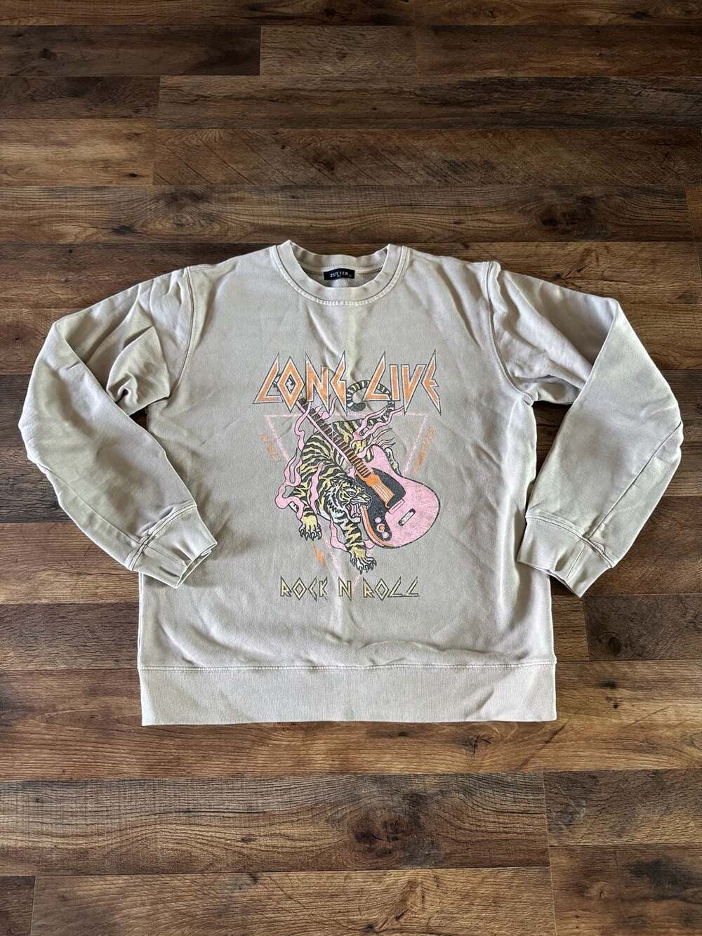 Zutter USA Long Live Rock N Roll Tiger and Guitar Graphic Crewneck Sweatshirt